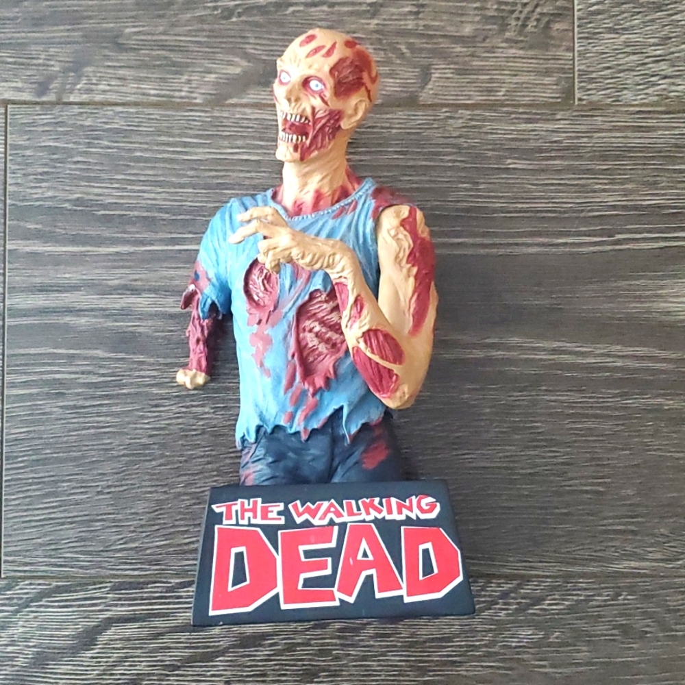 Diamond Select Toys 2013 The Walking Dead Zombie 9" Piggy Bank Change Coin